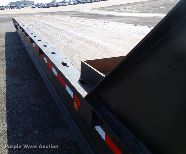 image for item DF7175 1994 Landoll tilt deck equipment trailer