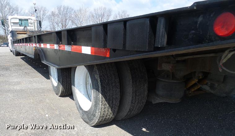 image for item DF7175 1994 Landoll tilt deck equipment trailer