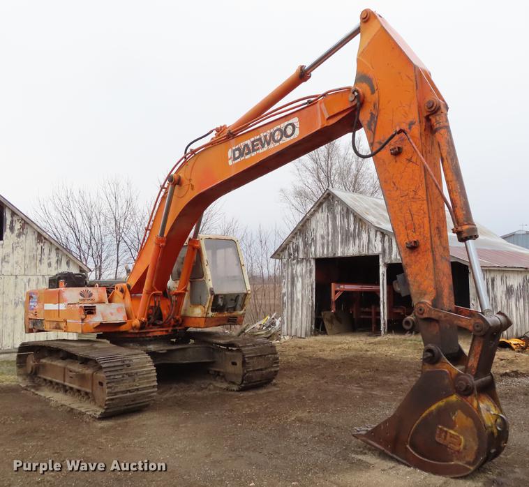 image for item DF7710 1994 Daewoo DH280 excavator