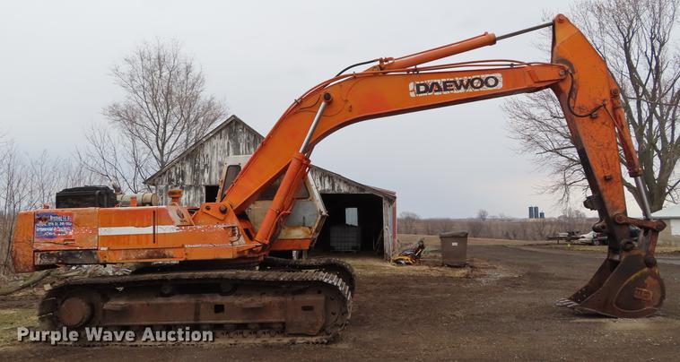 image for item DF7710 1994 Daewoo DH280 excavator