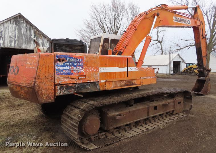 image for item DF7710 1994 Daewoo DH280 excavator
