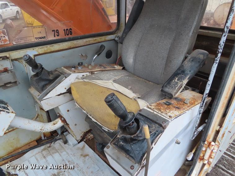 image for item DF7710 1994 Daewoo DH280 excavator