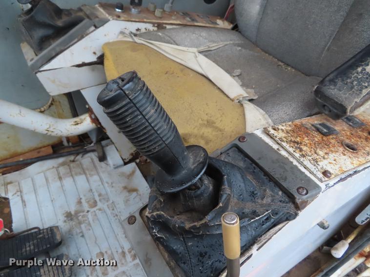 image for item DF7710 1994 Daewoo DH280 excavator