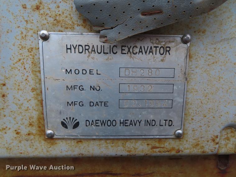 image for item DF7710 1994 Daewoo DH280 excavator