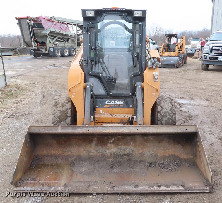 image for item DF7714 2015 Case SR270 skid steer