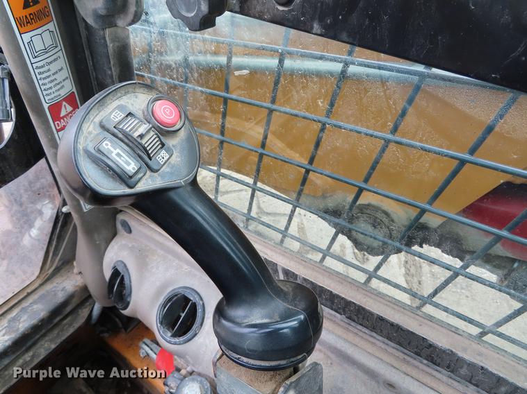 image for item DF7714 2015 Case SR270 skid steer