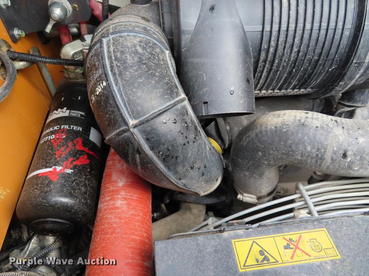 image for item DF7714 2015 Case SR270 skid steer