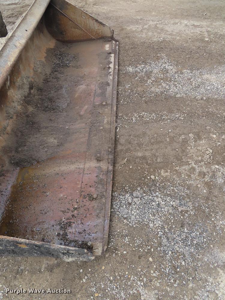 image for item DF7714 2015 Case SR270 skid steer