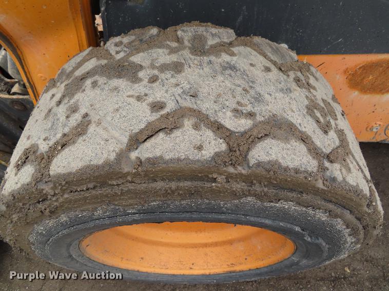 image for item DF7714 2015 Case SR270 skid steer