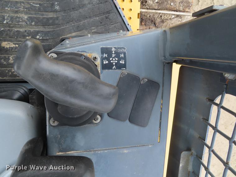 image for item DF7715 2005 John Deere 700J LGP dozer