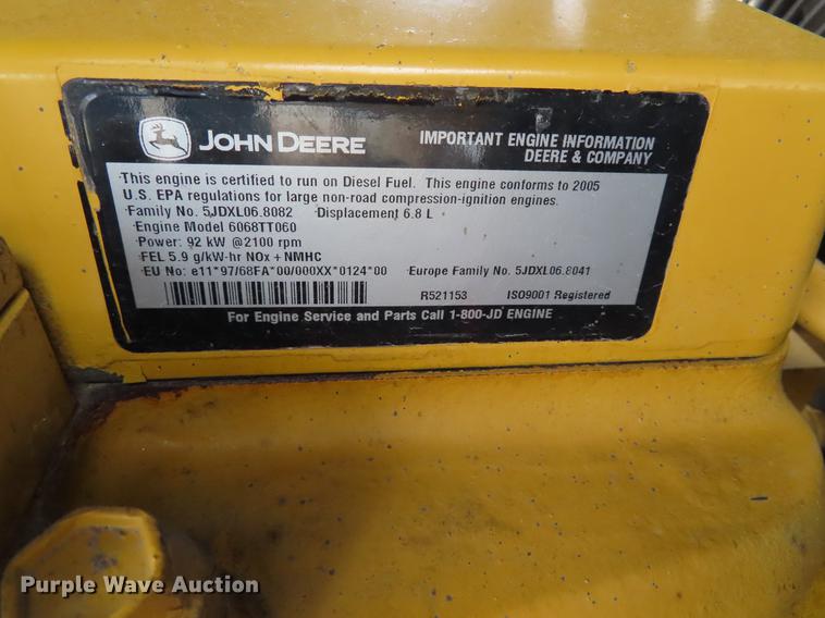 image for item DF7715 2005 John Deere 700J LGP dozer