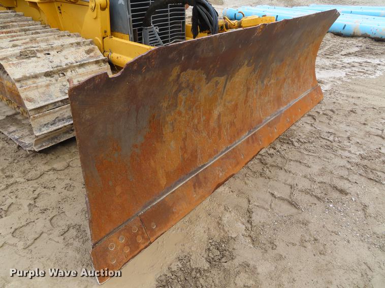 image for item DF7715 2005 John Deere 700J LGP dozer