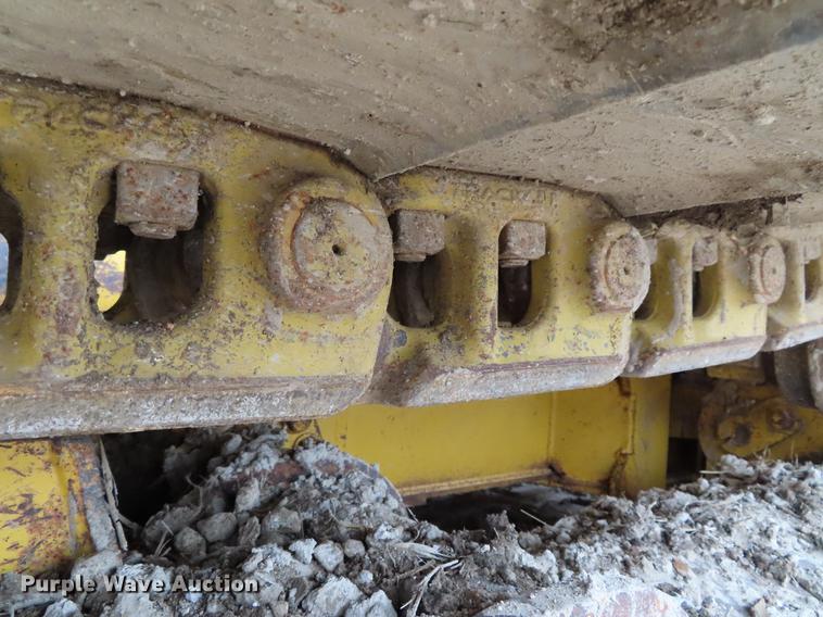 image for item DF7715 2005 John Deere 700J LGP dozer