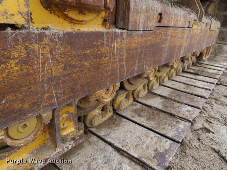 image for item DF7715 2005 John Deere 700J LGP dozer