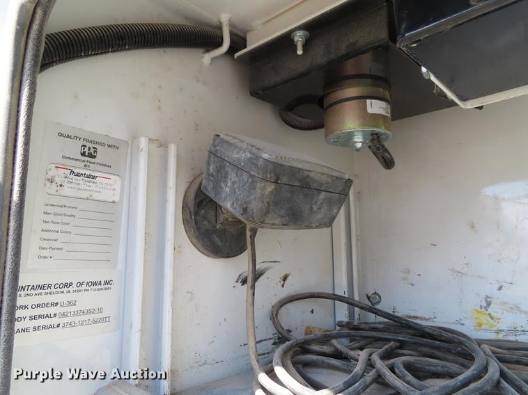 image for item DF7722 2005 Kenworth T300 service truck with crane