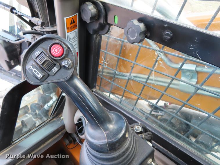 image for item DF7723 2015 Case TV380 skid steer