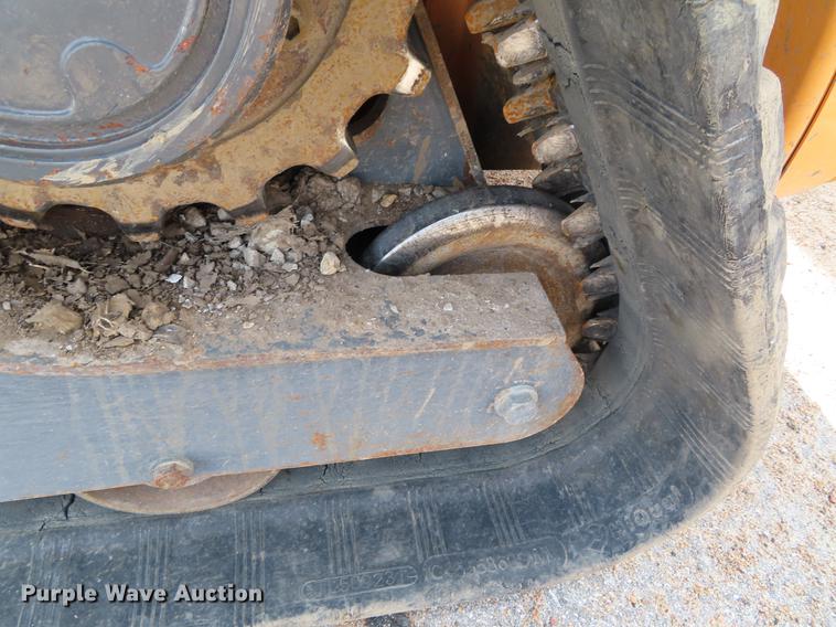 image for item DF7723 2015 Case TV380 skid steer