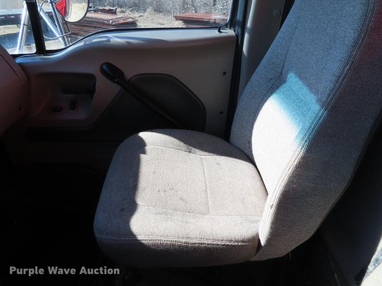 image for item DF7727 2008 Sterling LT9500 dump truck