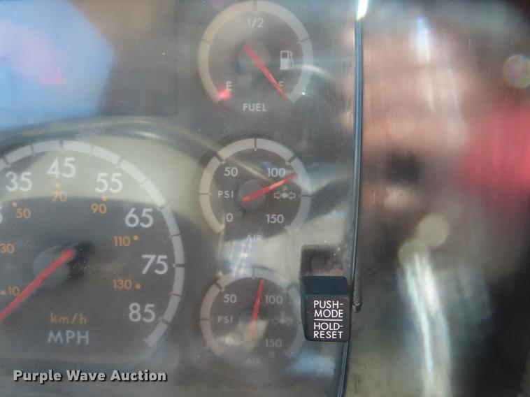 image for item DF7727 2008 Sterling LT9500 dump truck