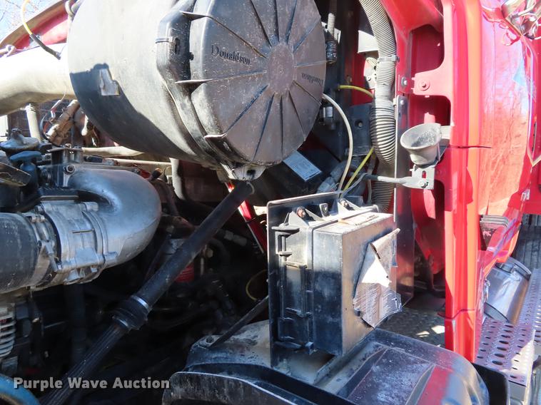 image for item DF7727 2008 Sterling LT9500 dump truck