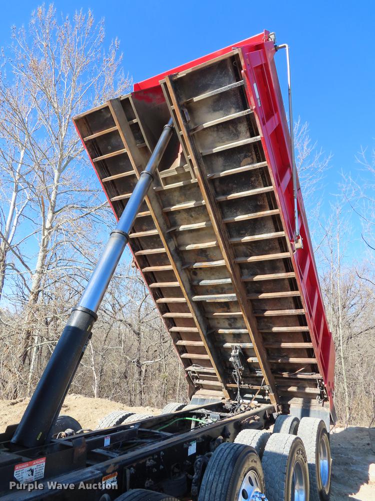 image for item DF7727 2008 Sterling LT9500 dump truck