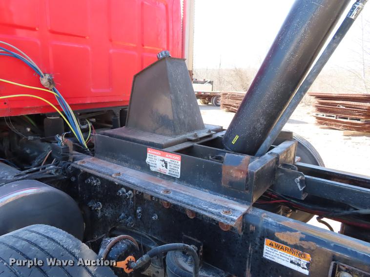 image for item DF7727 2008 Sterling LT9500 dump truck