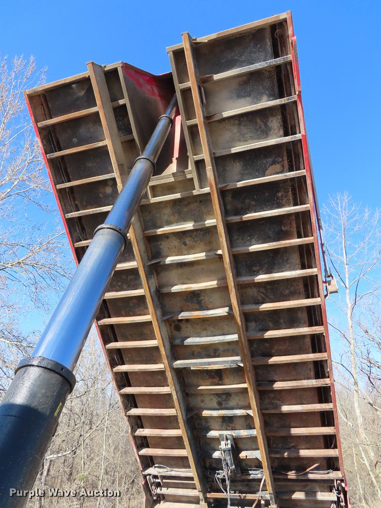 image for item DF7727 2008 Sterling LT9500 dump truck