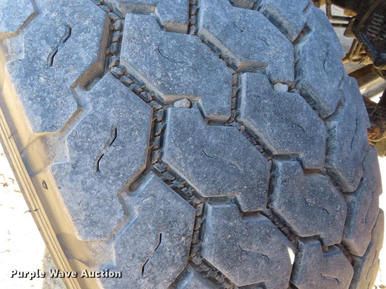 image for item DF7727 2008 Sterling LT9500 dump truck