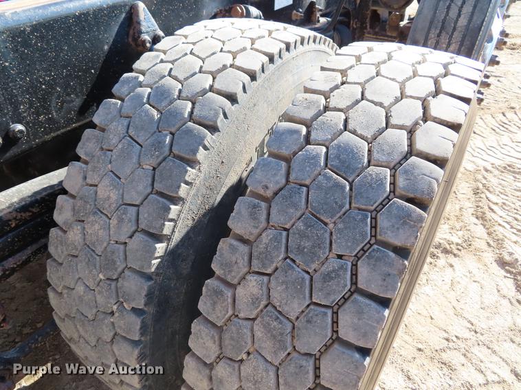 image for item DF7727 2008 Sterling LT9500 dump truck