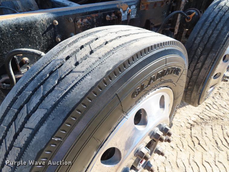 image for item DF7727 2008 Sterling LT9500 dump truck