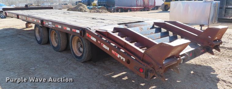 image for item DF7728 2005 Towmaster QT-50 equipment trailer