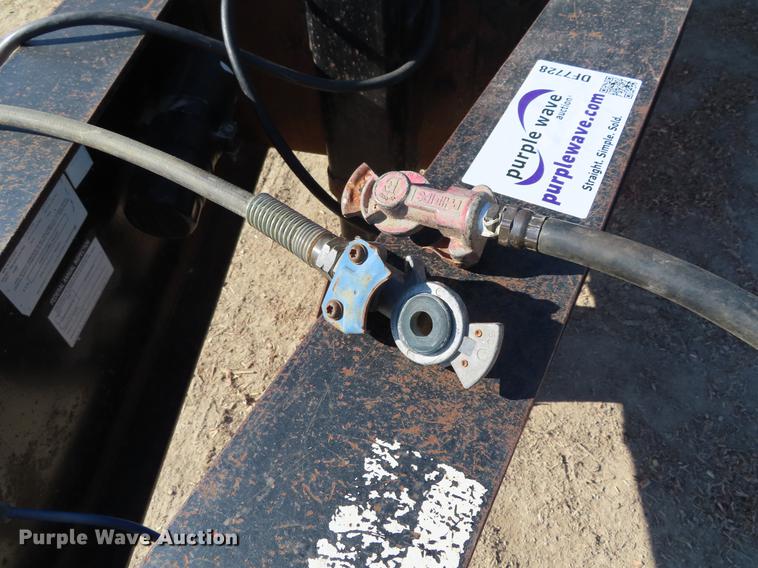 image for item DF7728 2005 Towmaster QT-50 equipment trailer