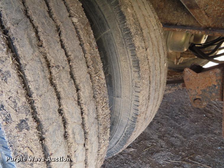 image for item DF7728 2005 Towmaster QT-50 equipment trailer