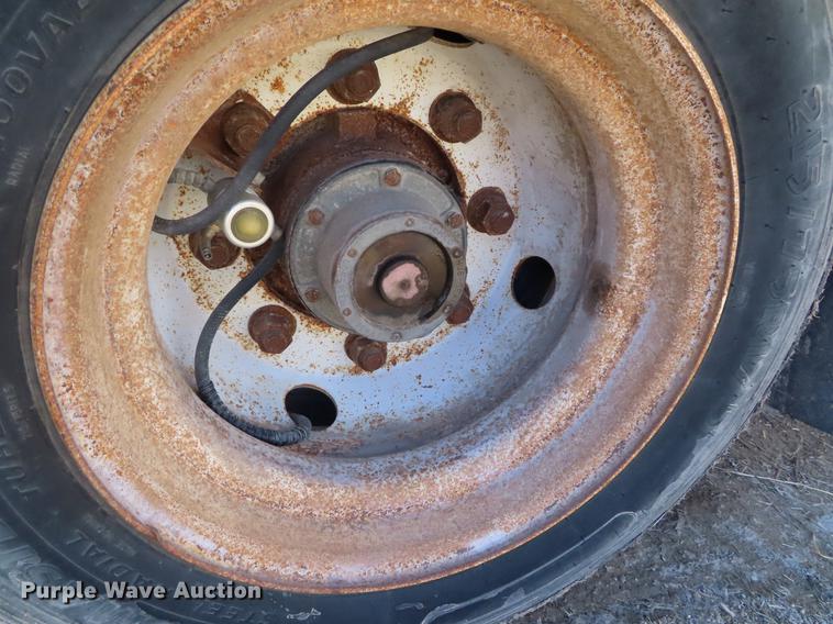 image for item DF7728 2005 Towmaster QT-50 equipment trailer