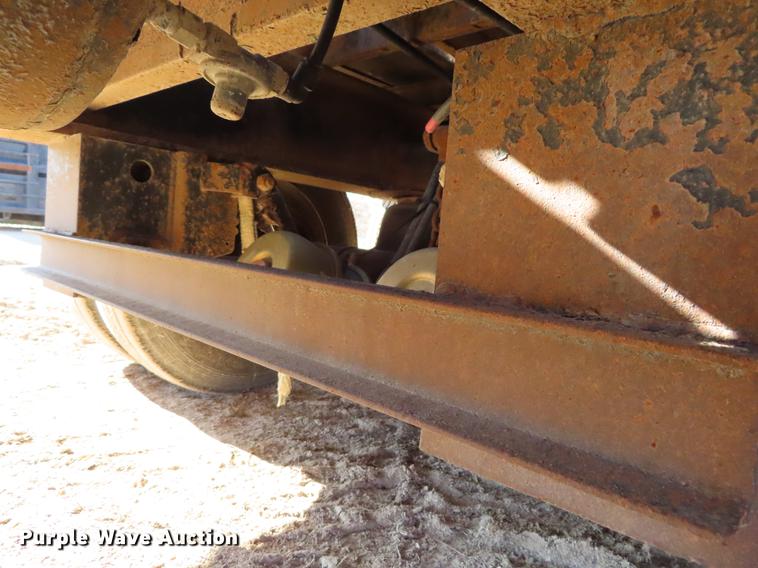 image for item DF7728 2005 Towmaster QT-50 equipment trailer