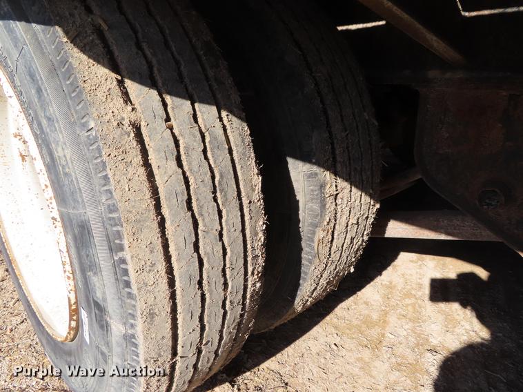 image for item DF7728 2005 Towmaster QT-50 equipment trailer