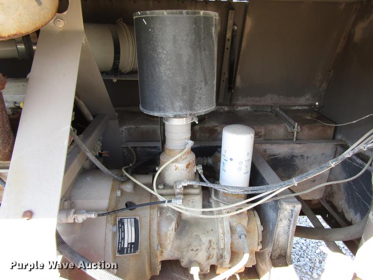 image for item DF7851 1994 Leroi air compressor