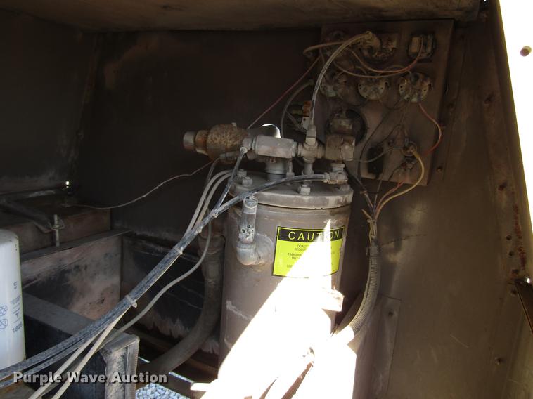 image for item DF7851 1994 Leroi air compressor