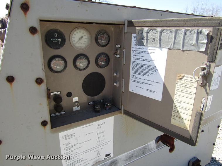 image for item DF7851 1994 Leroi air compressor