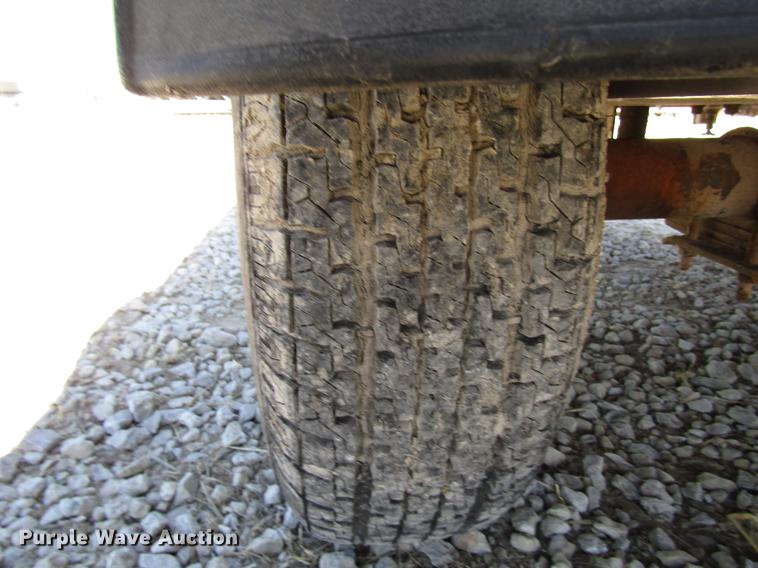 image for item DF7851 1994 Leroi air compressor