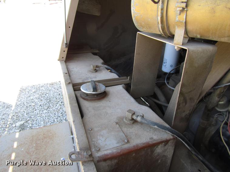 image for item DF7853 1992 Leroi air compressor