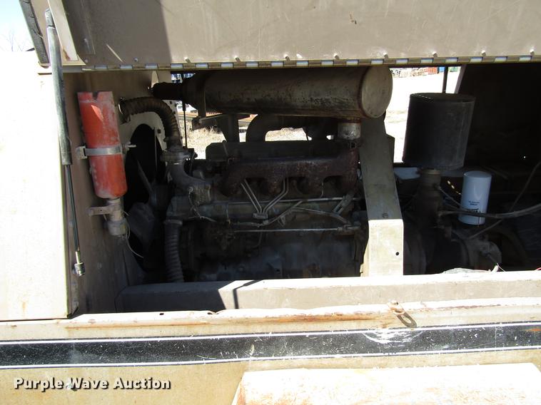 image for item DF7853 1992 Leroi air compressor