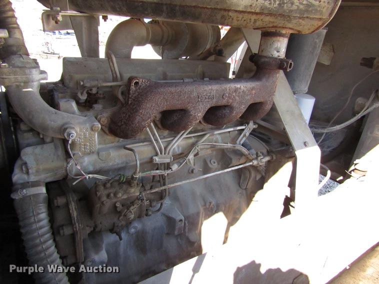 image for item DF7853 1992 Leroi air compressor