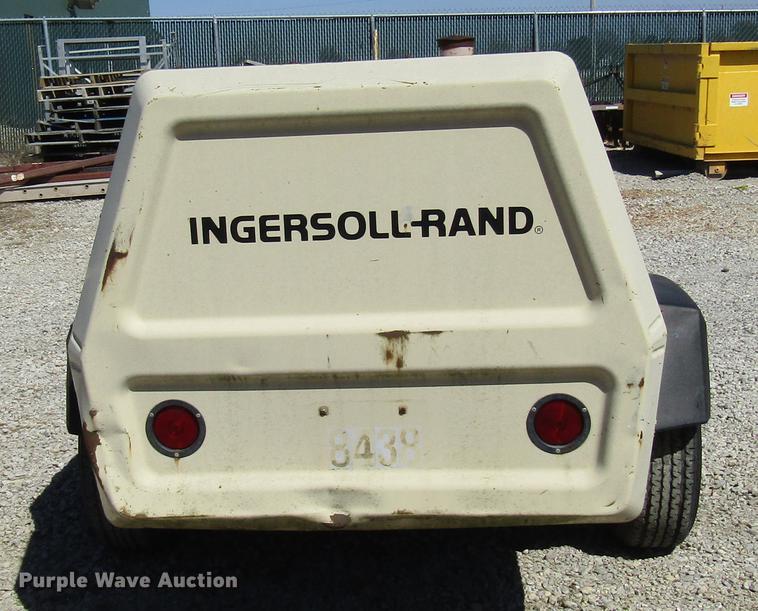 image for item DF7854 1995 Ingersoll Rand P175WD air compressor