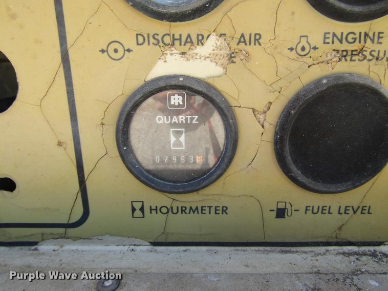 image for item DF7854 1995 Ingersoll Rand P175WD air compressor