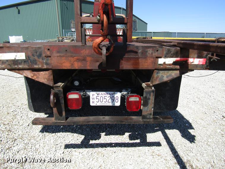 image for item DF7855 1986 Ford B7000 crane truck