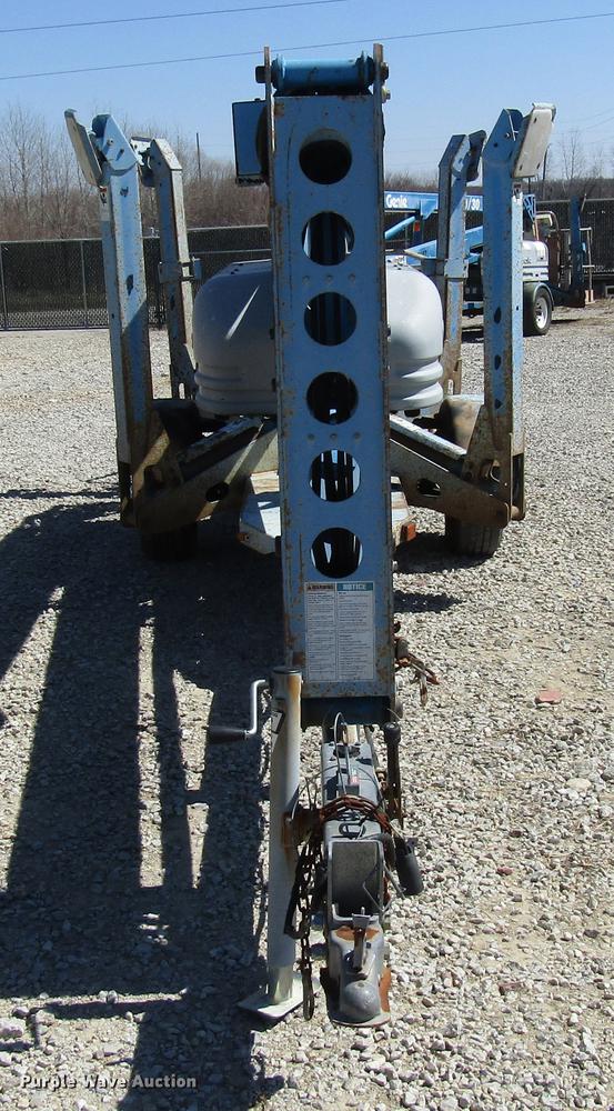image for item DF7856 2003 Genie TMZ-50/30 boom lift