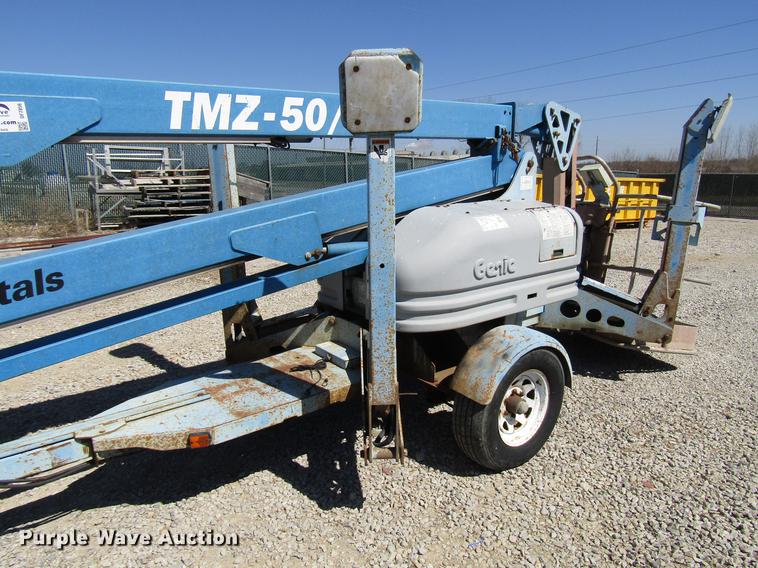 image for item DF7856 2003 Genie TMZ-50/30 boom lift