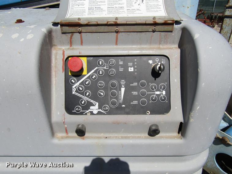 image for item DF7856 2003 Genie TMZ-50/30 boom lift