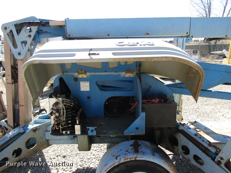 image for item DF7856 2003 Genie TMZ-50/30 boom lift
